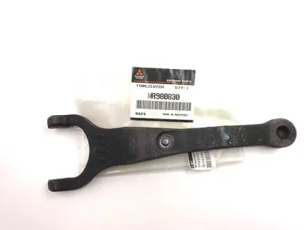 Вилка сцепления MITSUBISHI MR980830