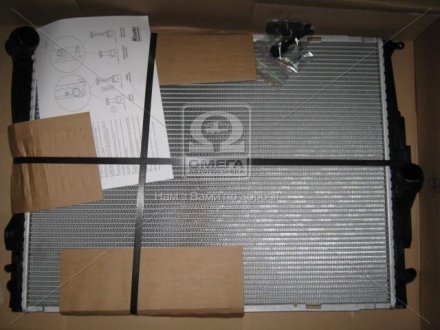 Радиатор системы охлаждения NISSENS 60786A (фото 1)