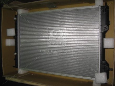 Радиатор системы охлаждения NISSENS 63072A (фото 1)