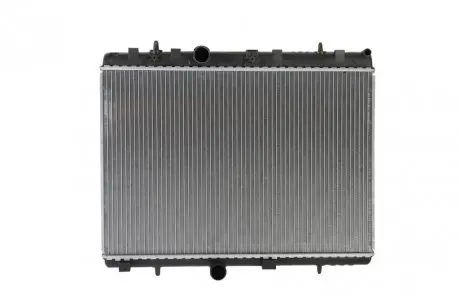 Радиатор системы охлаждения NISSENS 636007