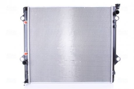 Радиатор системы охлаждения NISSENS 64684 (фото 1)