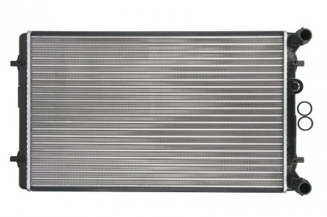 Радиатор системы охлаждения NISSENS 652011