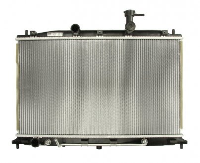 Радиатор системы охлаждения NISSENS 66687 (фото 1)