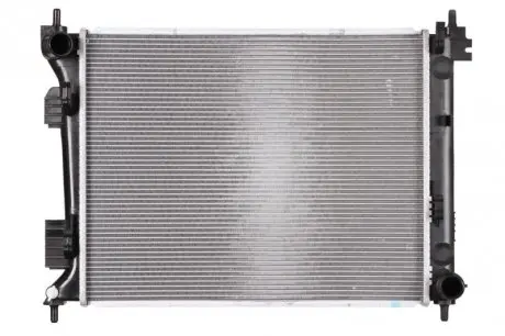 Радиатор охлаждения двигателя NISSENS 67611