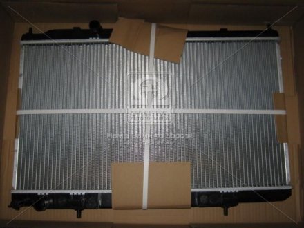 Радиатор системы охлаждения NISSENS 68751