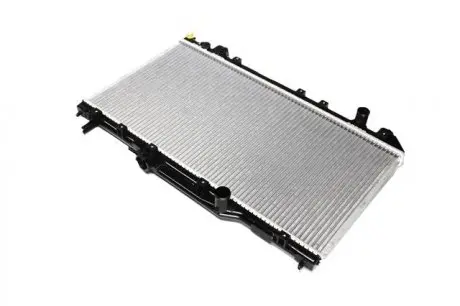 Радиатор охлаждения двигателя toyota avensis 97- NRF 53266