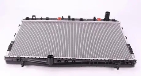 Радиатор системы охлаждения двигателя NRF 53732