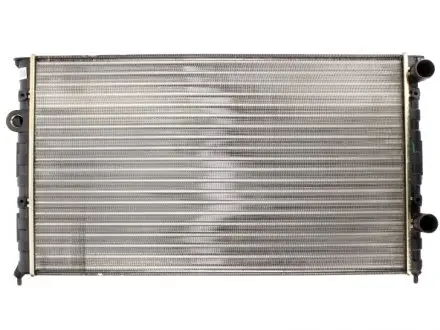 Радиатор охлаждения двигателя vw passat 89- NRF 54693