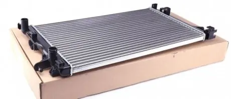 Радиатор системы охлаждения двигателя NRF 58318