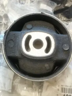 Оригинальная подушка двигателя нижняя (сайлентблок) Peugeot/Citroen 1809 21