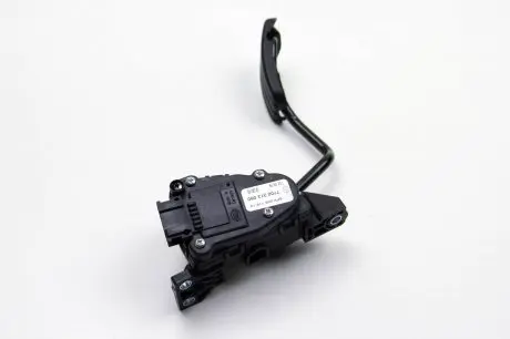 Педаль газа, 01- RENAULT 7700 313 060