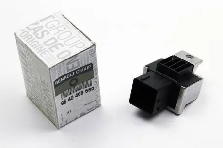Реле свечей накала (7 контактов), 2.0dci 06- RENAULT 96 40 469 680