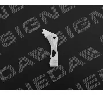 Кронштейн бампера Signeda PMZ43068AL