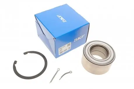 Подшипник ступицы передний Camry 20 (43x82x45) SKF VKBA 3237