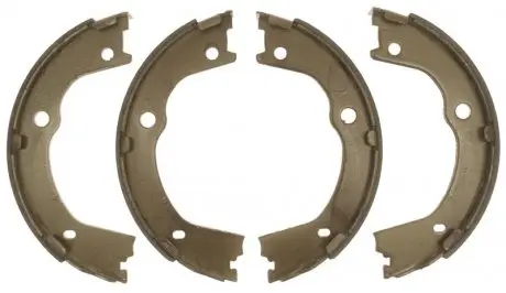 Комплект тормозных колодок STARLINE BC 01047