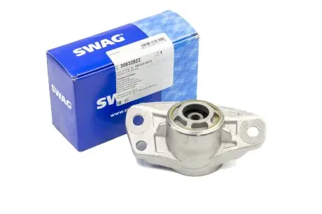 Опора заднего амортизатора SWAG 30932822