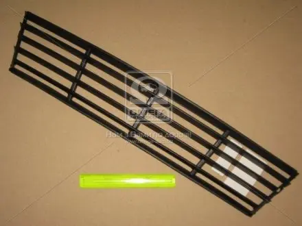 Решетка в бампер средняя seat ibiza 02- TEMPEST 044 0501 913