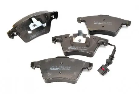 Тормозные колодки передние TEXTAR 2374602