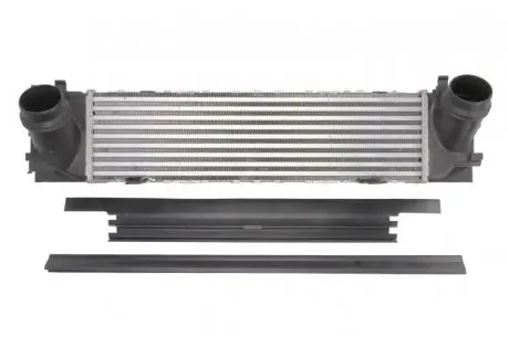 Интеркулер THERMOTEC DAB013TT