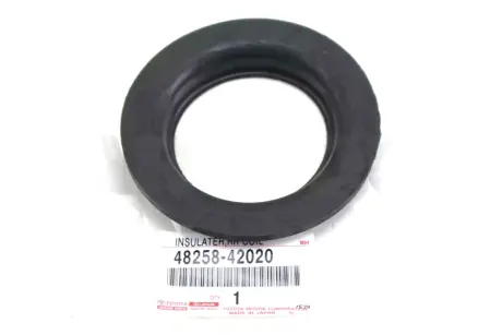 Прокладка пружины резиновая (изолятор) TOYOTA 4825842020