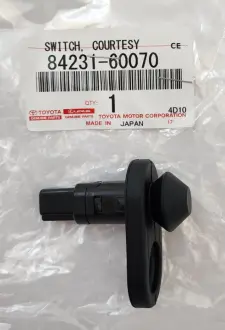 Концевик дверей TOYOTA 8423160070