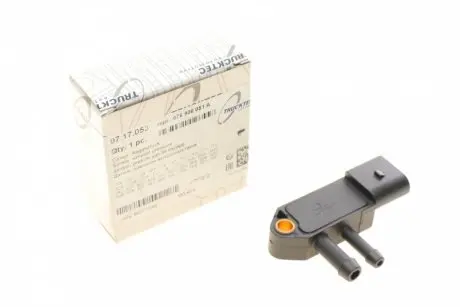 Датчик давления TRUCKTEC AUTOMOTIVE 07.17.053