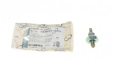 Датчик давления TRUCKTEC AUTOMOTIVE 07.42.019