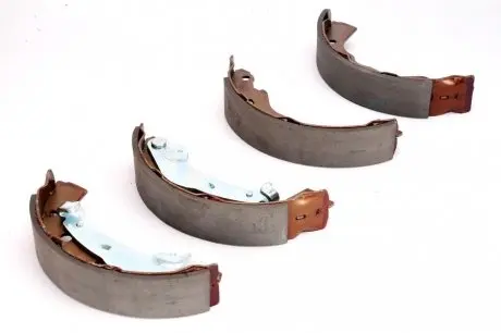 Гальмівні колодки барабанні mitsubishi carisma/space star ; toyota avensis(t220) TRW GS8665