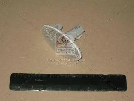 Указ. пов. на крыле лев.=пра. бел. suzuki swift 05- TYC 18-A303-00-2B