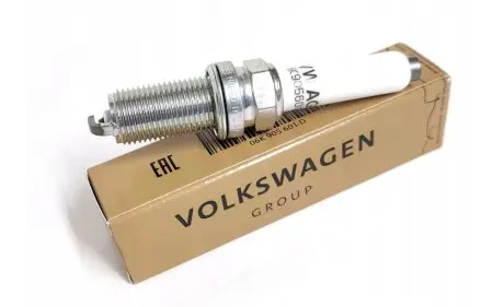 Свеча зажигания VAG 06K 905 601 D