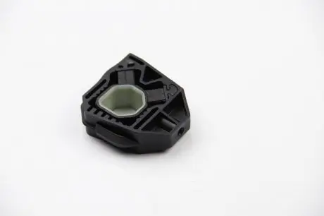 Подушка радиатора (верхняя) Caddy 1.4/1.6/2.0 04- (+AC) VOLKSWAGEN VAG 1K0 121 367 M