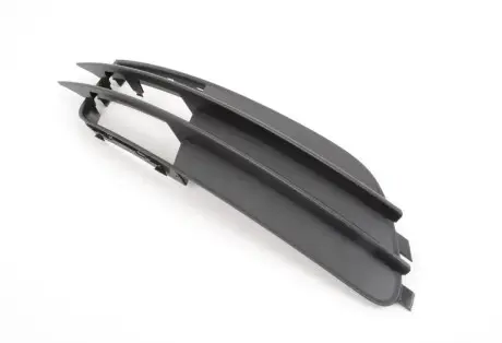 Решетка бампера передняя левая VAG 4G08076819B9