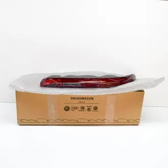 Фонарь задний правый (USA) VAG 4M0945096A