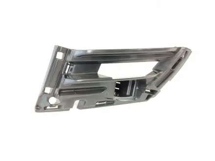 Кронштейн переднего бампера VAG 5E0807724A