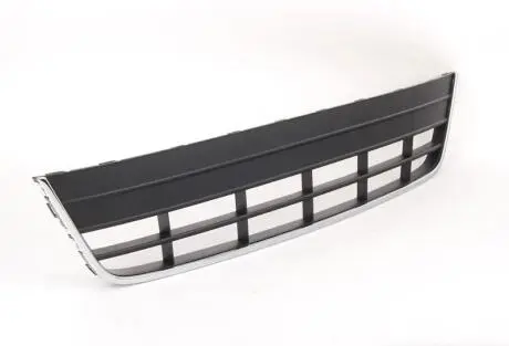 Оригінальна решітка в передній бампер VAG 5N0853671B82V
