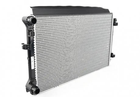 Радиатор охлаждения VAG 5Q0121251GD