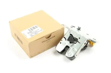 Оригинальный замок крышки багажника VAG 5TA827506D