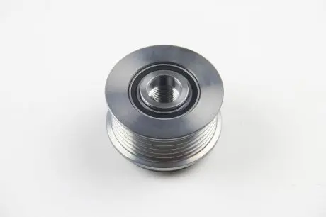 Шкив генератора Vito 638 OM601 Valeo 588068