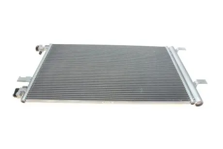 Радиатор кондиционера Valeo 812661