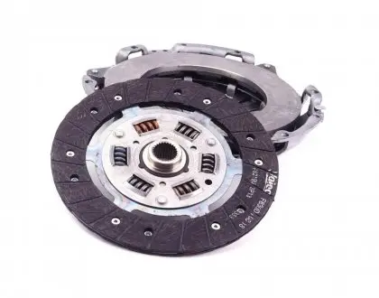 Комплект сцепления (1.6) Valeo 826812